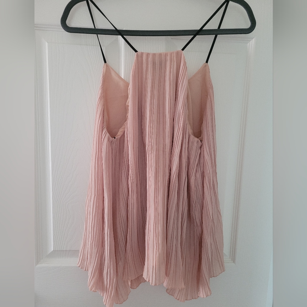 H&M Tank Top - Picture 3 of 3